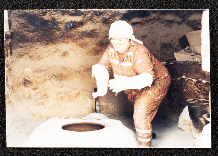 خبز الطابون في قرية دير غسانة 