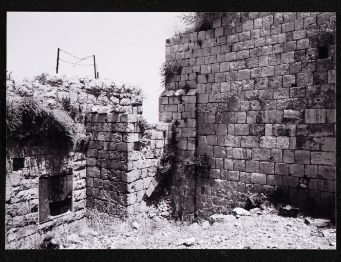 صورة من قصر آل سحويل في قرية عبوين
