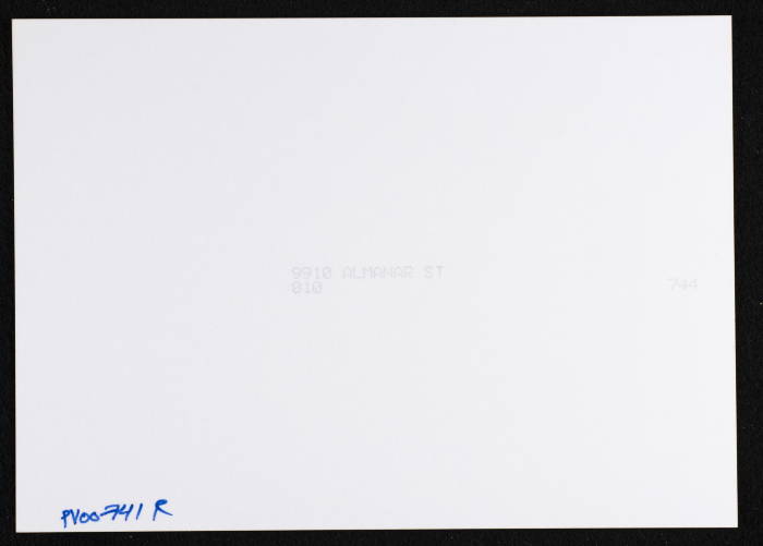 صورة لأم خضر شماسنة في قرية قطنا قضاء القدس