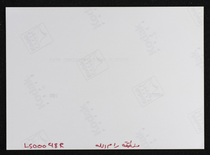 مشهد عام لتراكم الثلوج على الطريق بين رام الله وبيرزيت 