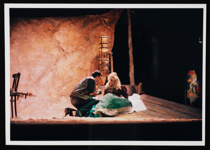 من مهرجان القدس المسرحي، على خشبة مسرح 