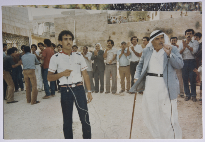 Rajih al Salfeety singing in a wedding in Qarawat Bani Zeid