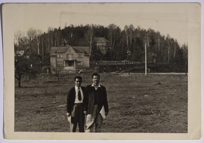 راجح السلفيتي وصديقه في تشيكوسلوفاكيا