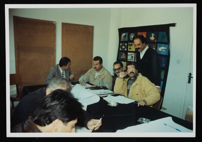 مجموعة صور لاجتماعات وامسيات خاصة بالفنانين الفلسطينيين 