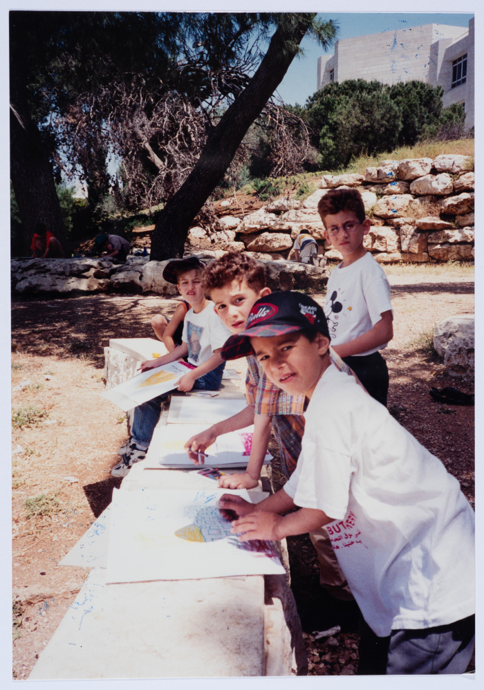 ورشات رسم للأطفال في المسرح الفلسطيني