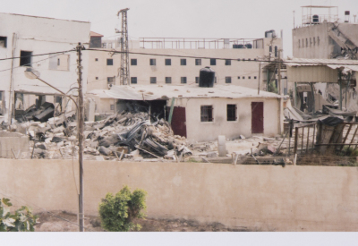 تدمير مقر الرئاسة الفلسطينية "المقاطعة" في رام الله عام 2002 