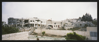تدمير مبنى الرئاسة الفلسطينية "المقاطعة" في رام الله عام 2002 