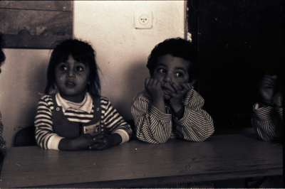 طفلان في مدرسة بيت ساحور،1989