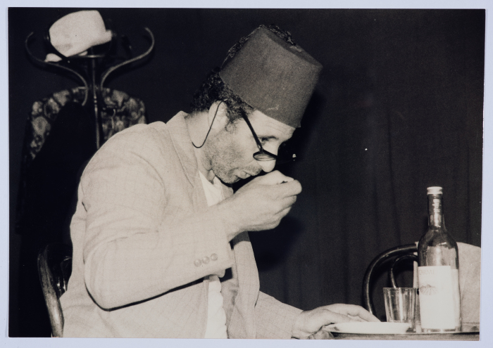 صور مسرحيات مختلفة 