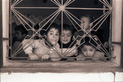 مجموعة اطفال في مدرسة بيت ساحور،1989