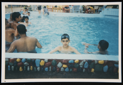 صورة لطلبة مسرح عناد في رحلة إلى مصر، 2001