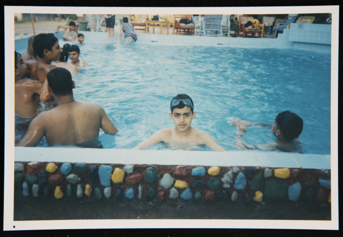 صورة لطلبة مسرح عناد في رحلة إلى مصر، 2001