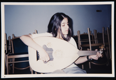 صورة لطلبة مسرح عناد في رحلة إلى مصر، 2001