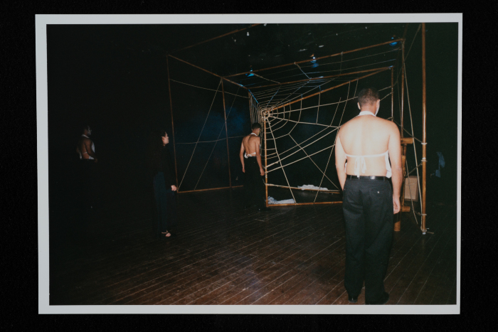 
من إنتاجات وعروض مسرحية مختلفة صدرت عن مسرح 