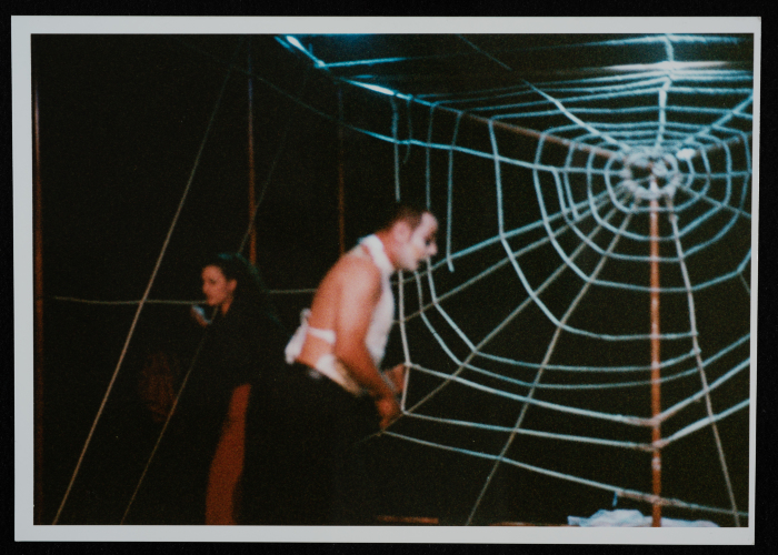 
من إنتاجات وعروض مسرحية مختلفة صدرت عن مسرح 