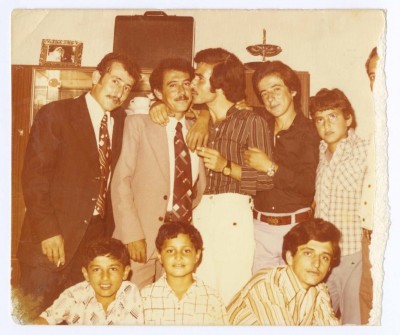 صورة جماعية في يوم زفاف كامل أبو السعود، رفيديا، 1974