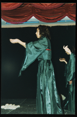 مسرحية وبعدين