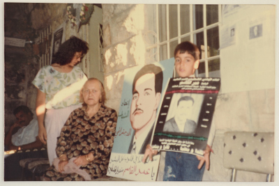 فاطمة الشلبي في عزاء ابنها، القدس، 1989
