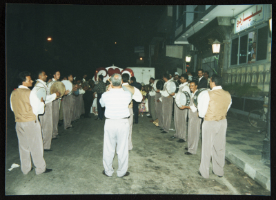 صورة من عرض مسرحي "كراكوزي" في المنيا، 2001
