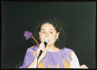 صورة من عرض مسرحي "كراكوزي" في المنيا، 2001
