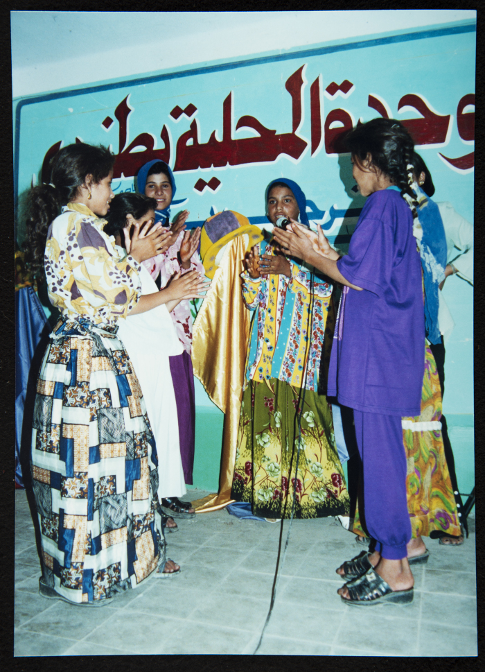 صورة من عرض مسرحي 