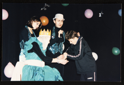 عرض مسرحية كراكوزي في القدس
