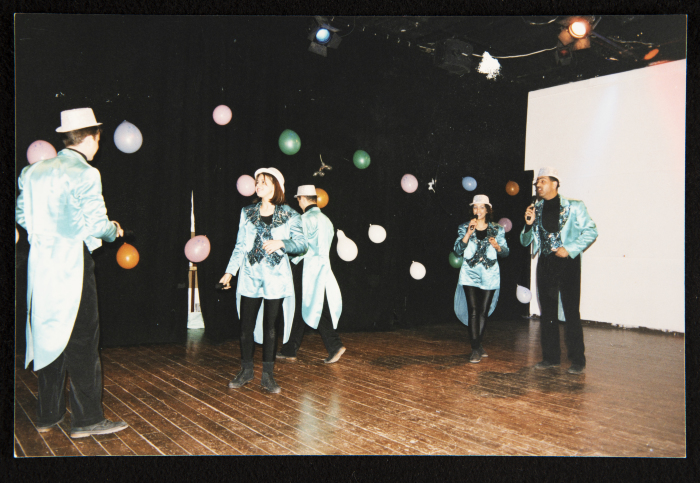 عرض مسرحية كراكوزي في القدس
