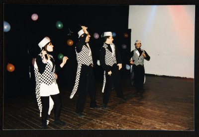 عرض مسرحية كراكوزي في القدس
