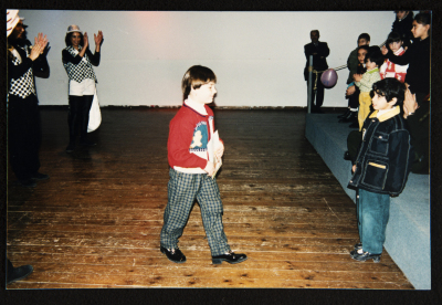 عرض مسرحية كراكوزي في القدس
