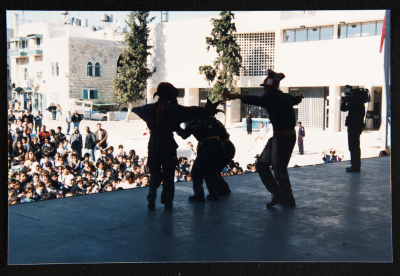 عرض مسرحية كراكوزي في بيت لحم	
