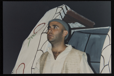 A Photograph of "Ahlami La Taʿrif Hudud", a Theatrical Performance, Inad Theatre