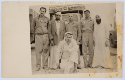 محمد عباس حواري وأصدقائه 