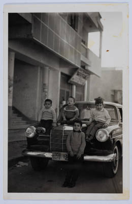 أطفال محمد عباس حواري