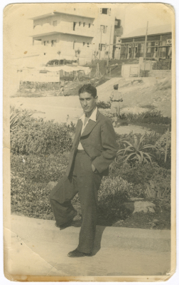 صورة شخصية لرجل من قرية الطيبة 
