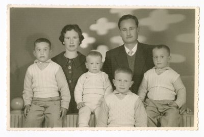 A Photograph of Sumayya and Ahmad al-Khatib's Family 