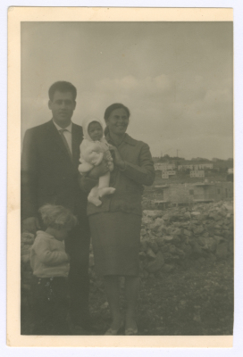 A Photograph of Ali Musa ʿLayan with His Family 