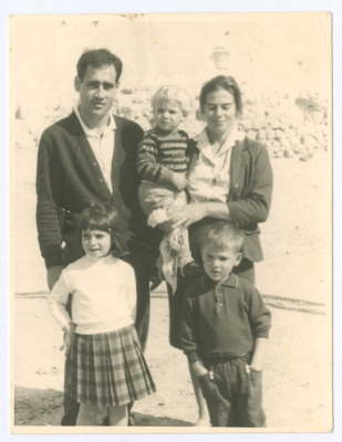 Ali Musa ʿLayan with His Wife Najeyyeh ʿLayan and Children 