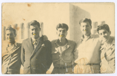 A Photograph of ʿLayan Family 