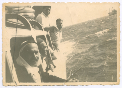 A Photograph of Muhammad Musa ʿLayan with His Children 