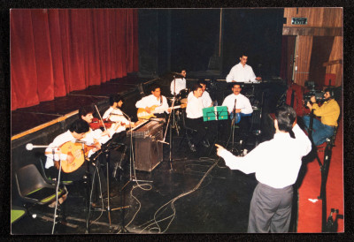 صورة من عرض لفرقة الحنونة