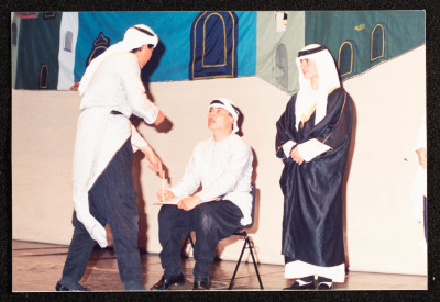 صورة من عرض لفرقة الحنونة