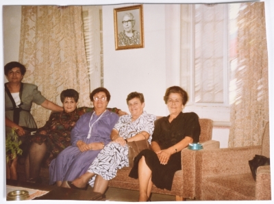 عضوات في جمعية النهضة النسائية في رام الله، 1993