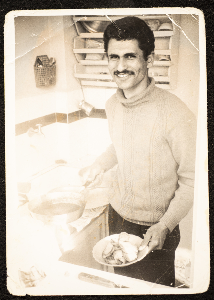 Yunes Darwish in the Kitchen