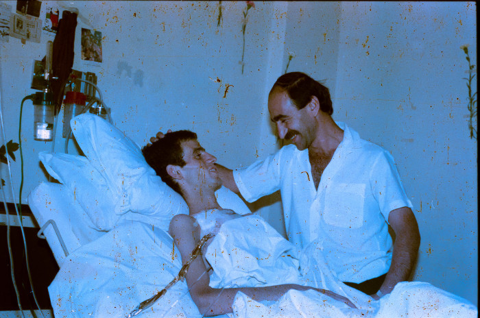 Adib ʿabd al-Khaleq on a Hospital Visit to Muhammad abu Aker