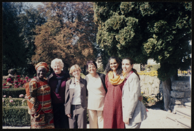 Samya Bamya with Women in India 