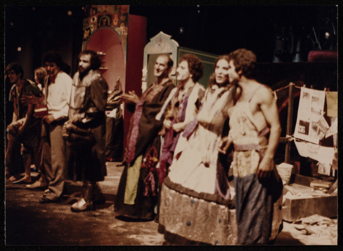 مسرحية ألف ليلة وليلة