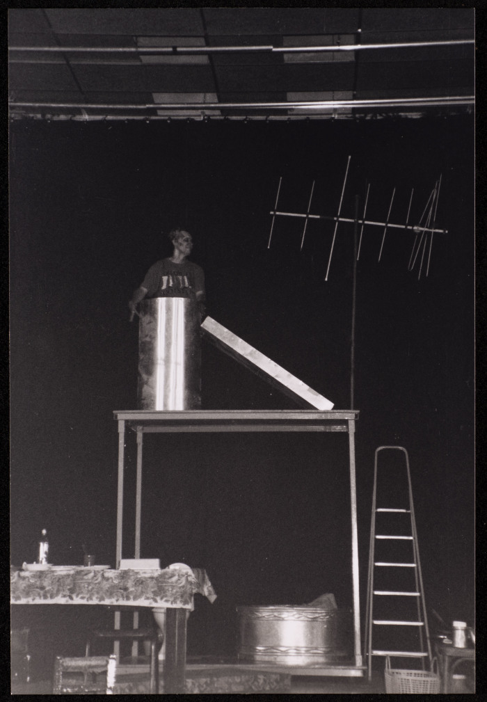 صورة من مسرحية 