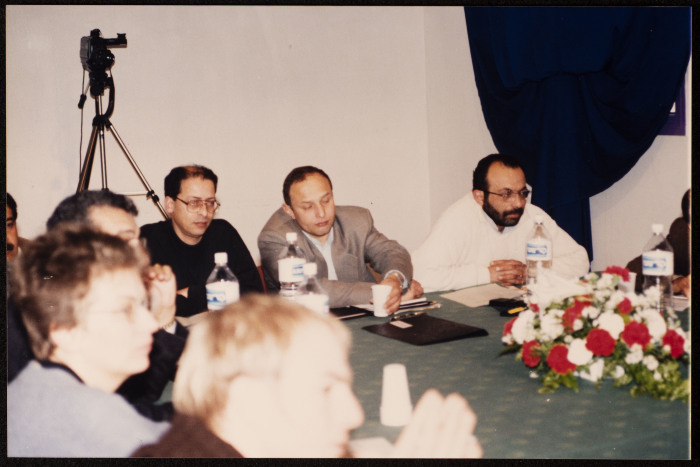 صورة من مؤتمر مسرح عشتار بشأن مناهج تعليم المسرح، 1998<br />