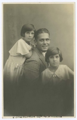 Sari Khalil Sakakini with his Sisters Domia and Hala, 1931