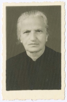 A Portrait of Milia Assakakini 